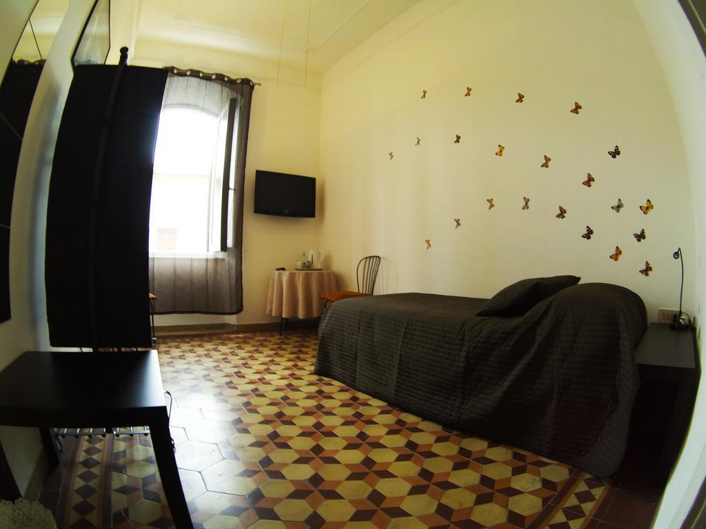 Arena Alfieri B&B Ливорно Номер фото