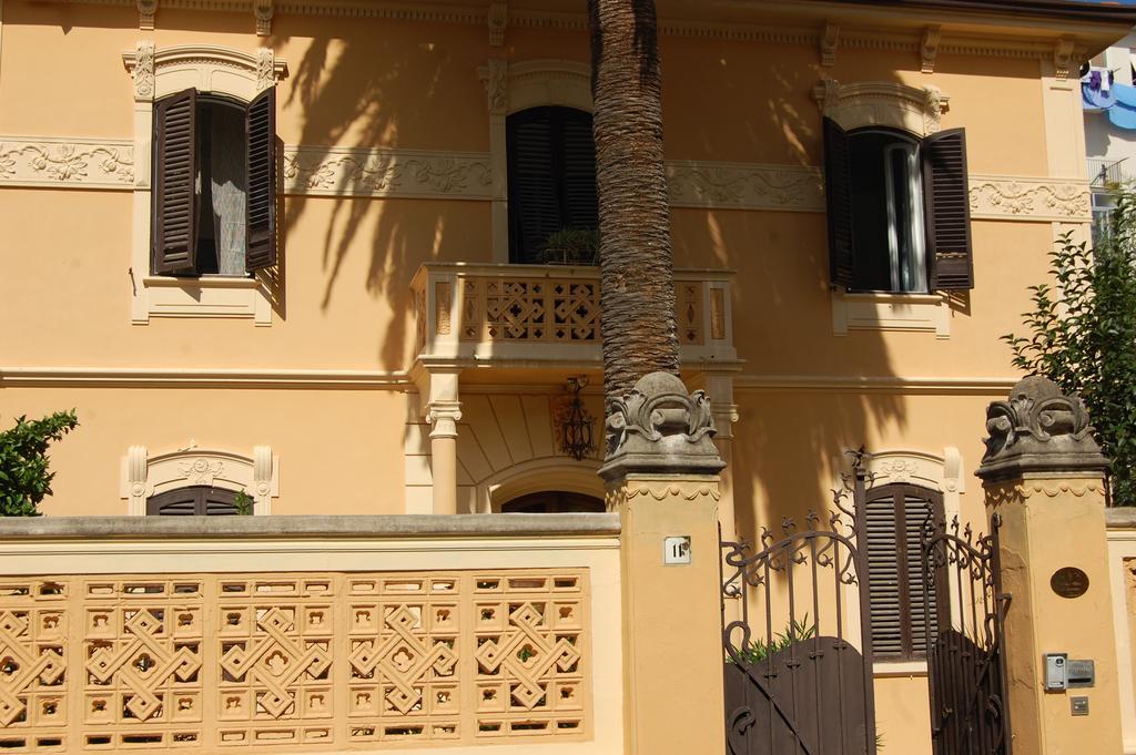 Arena Alfieri B&B Ливорно Экстерьер фото