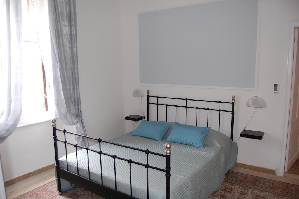 Arena Alfieri B&B Ливорно Номер фото